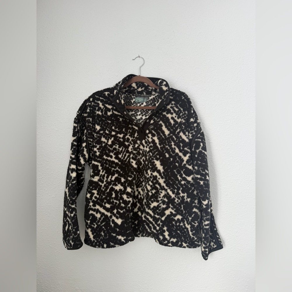 Terra & Sky Oversized Sherpa Henley Pullover